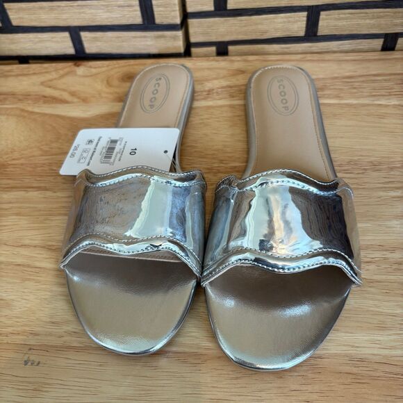 Scoop Silver Metallic Slide Sandals Size 10 - Picture 1 of 5